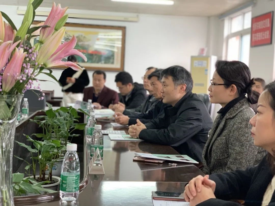 桂林市秀峰区委政府领导莅临bet（中国）公司进行开年慰问工作